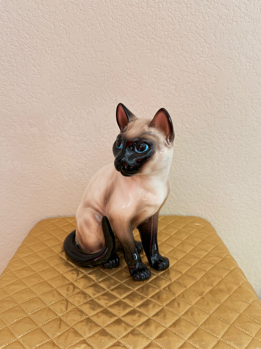 Figurine - Siamese Cat