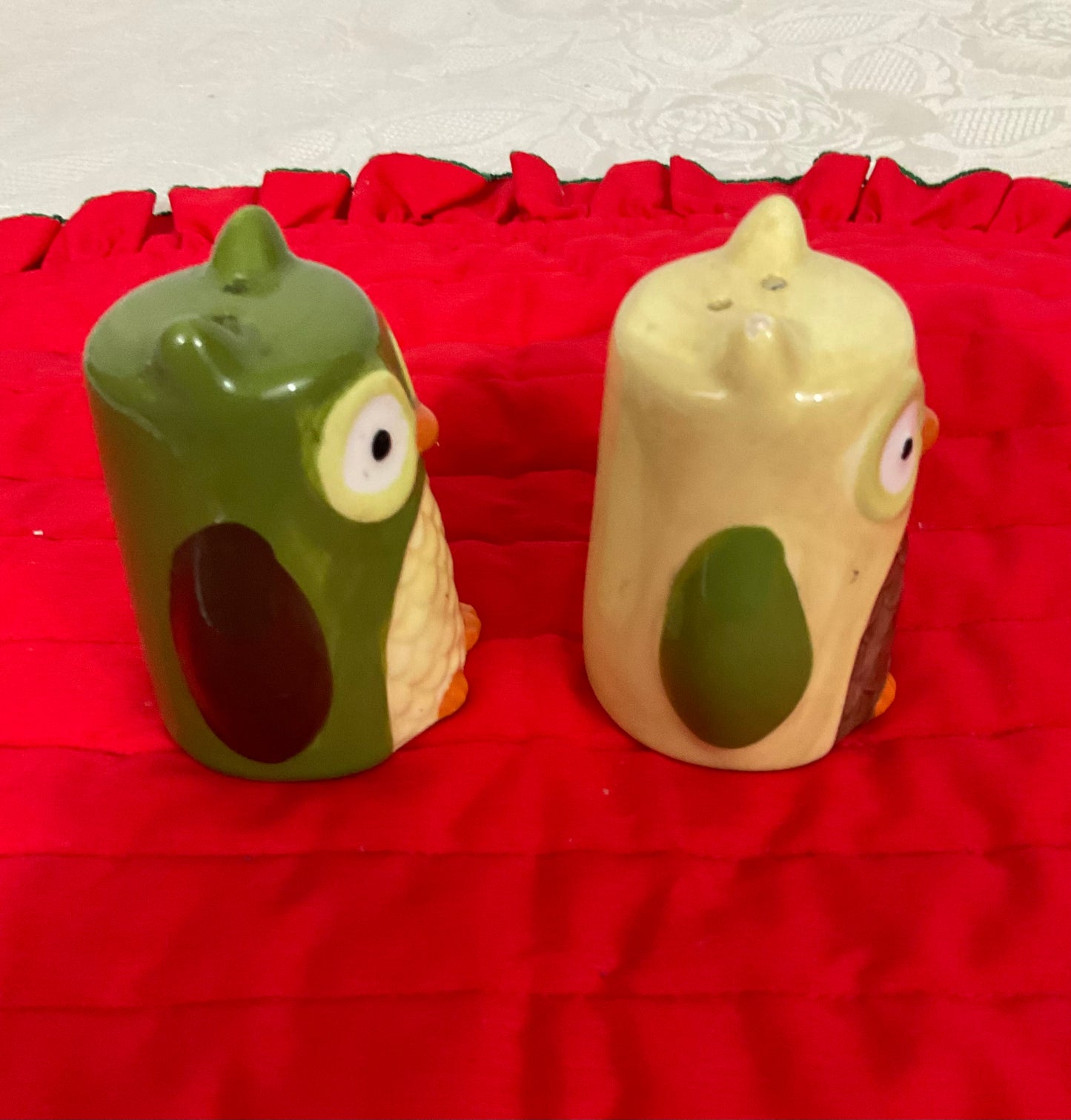 Salt & Pepper Shakers Set - Owl Design
