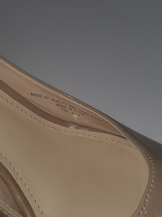 Pre-Owned - Good Condition - Gently Used Tan Patent Leather Upper Shoe Leather Soles Open Toe Approx 3.5” - 4” Heel