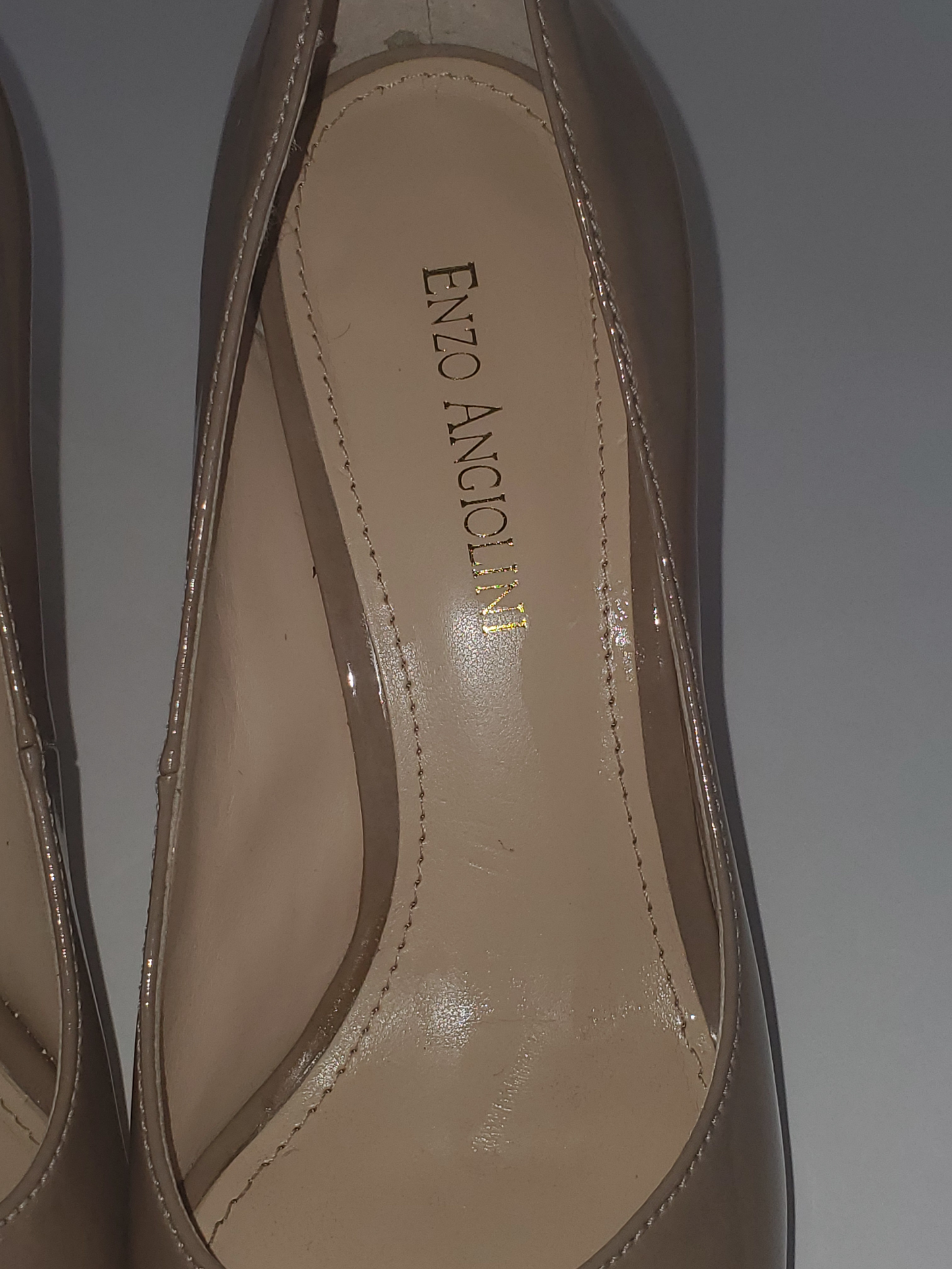 Pre-Owned - Good Condition - Gently Used Tan Patent Leather Upper Shoe Leather Soles Open Toe Approx 3.5” - 4” Heel