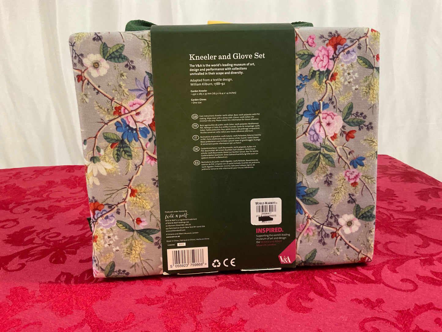 V&A Garden Kneeler and Potting Gloves