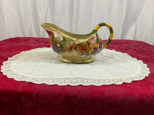 Gravy Bowl - Linen & Things