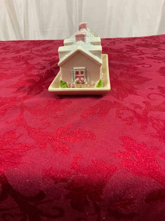 Butter Dish - Quaint Cottage Design