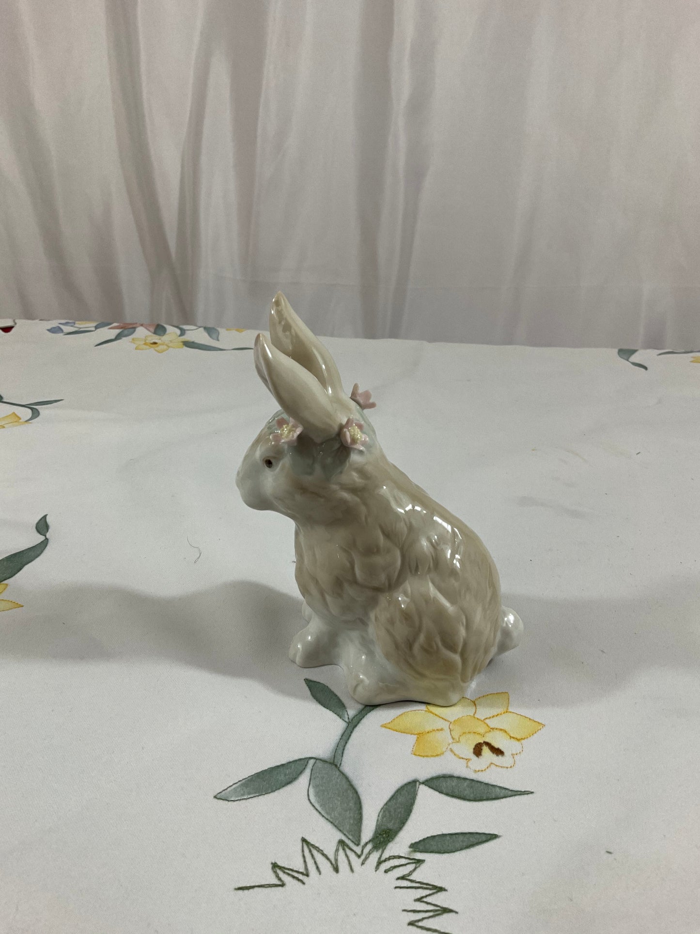 Easter - Ceramic Bunny With Flowers