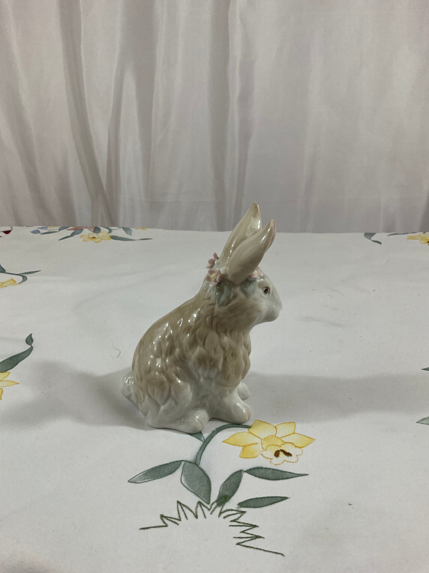 Easter - Ceramic Bunny With Flowers