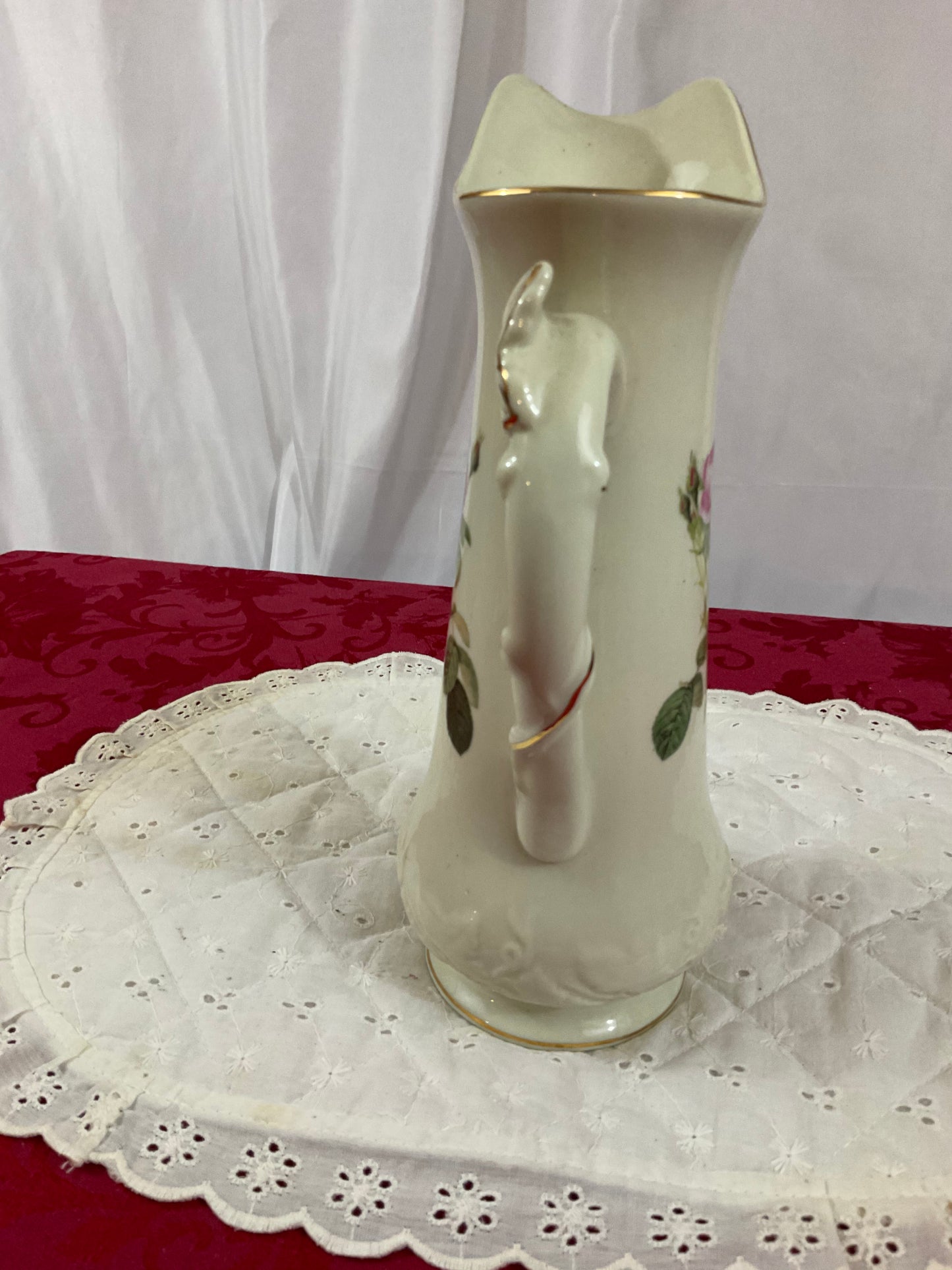 Pitcher - Roses