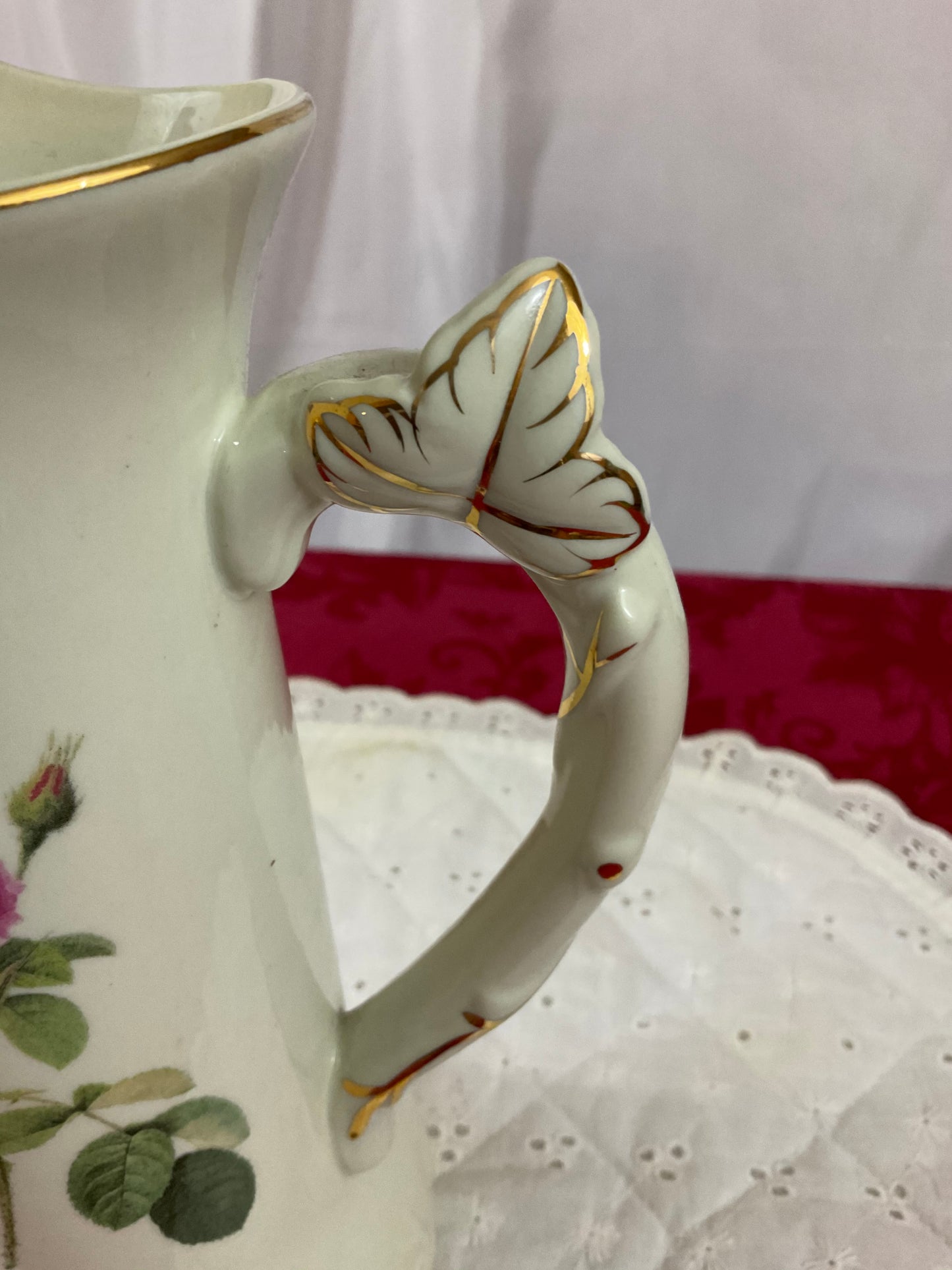 Pitcher - Roses