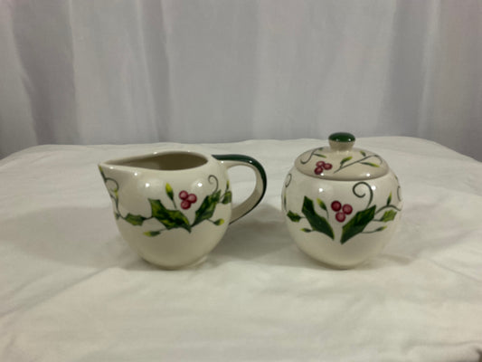 Creamer and Sugar Set- Holly Berry