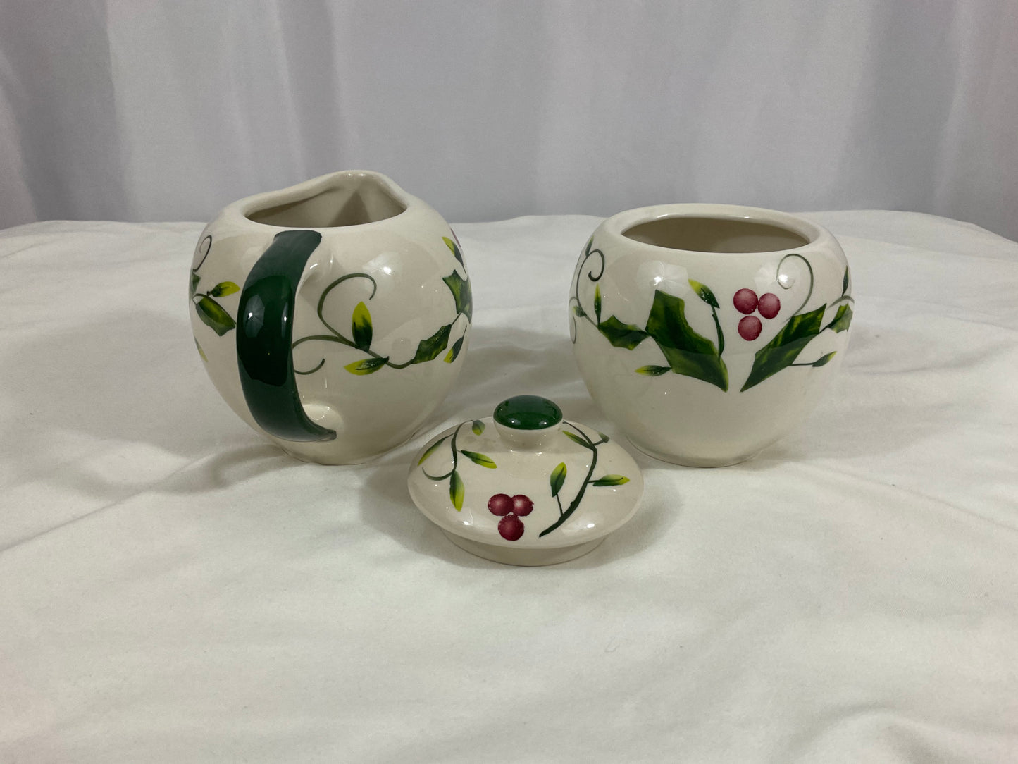 Creamer and Sugar Set- Holly Berry