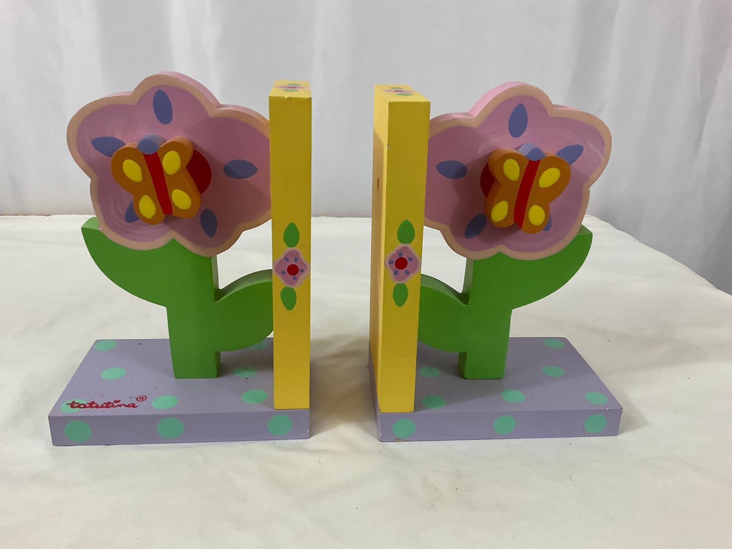Tatutina Bookends