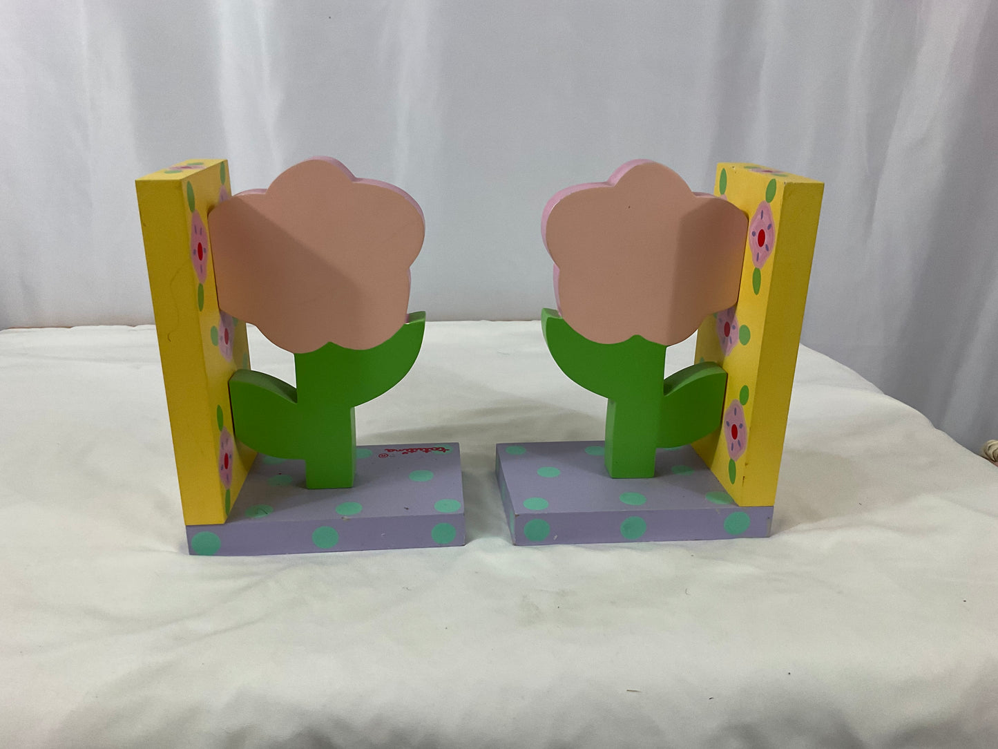 Tatutina Bookends