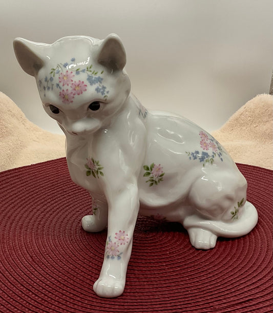 Figurine - Cat
