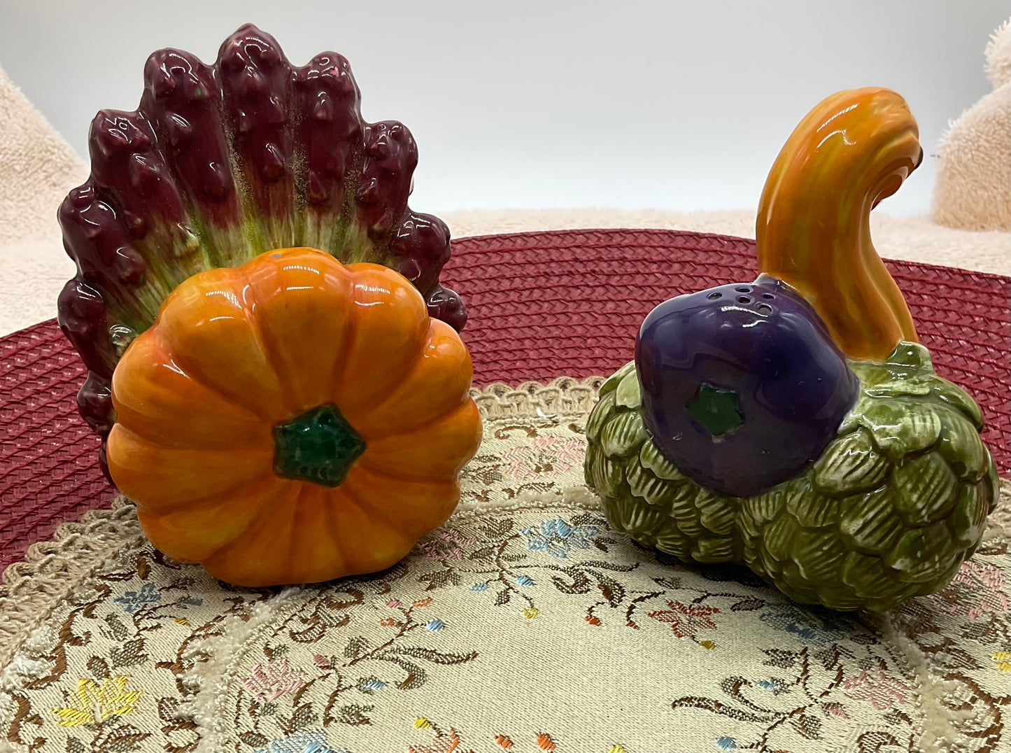 Salt and Pepper Shakers - Thanksgiving