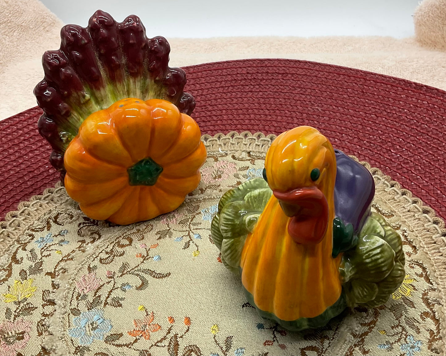 Salt and Pepper Shakers - Thanksgiving