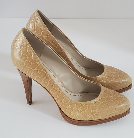 Round-Toe Shoes  Tan Color  Embossed Design  Approx 4” Heel  New-Never Worn
