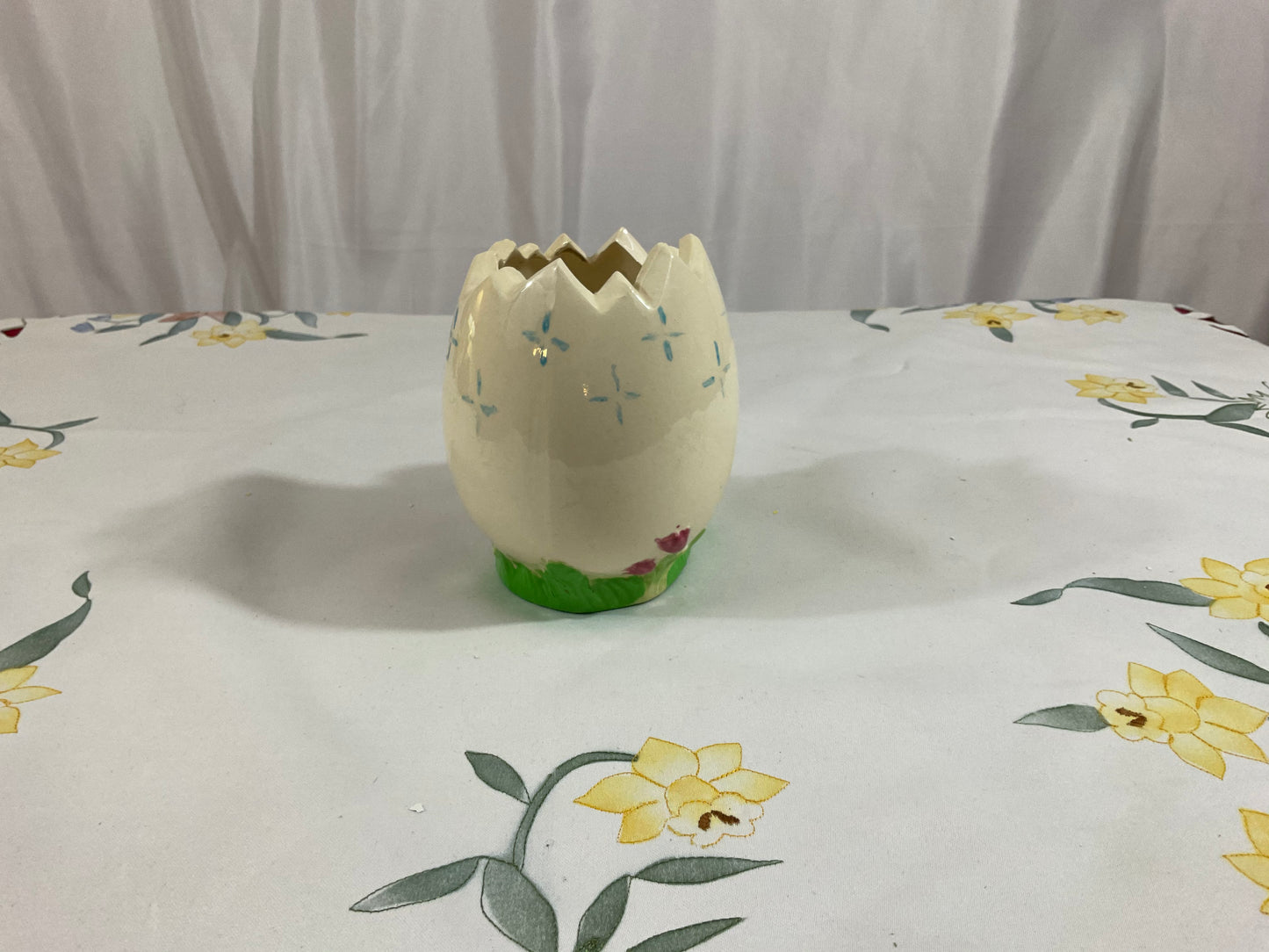 Planter - Easter - Cracked Egg/Chick