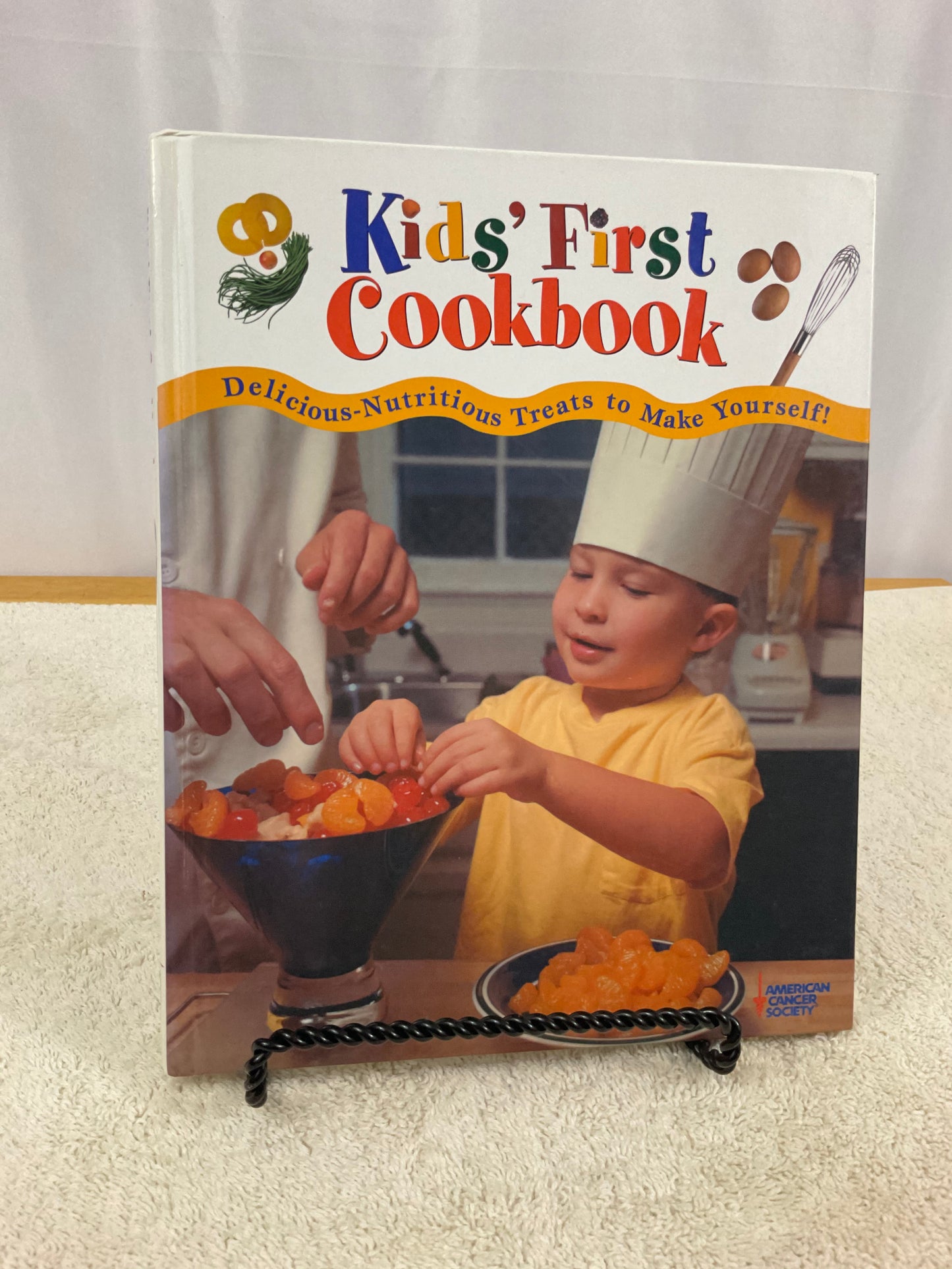 Book - Kids' First Cookbook