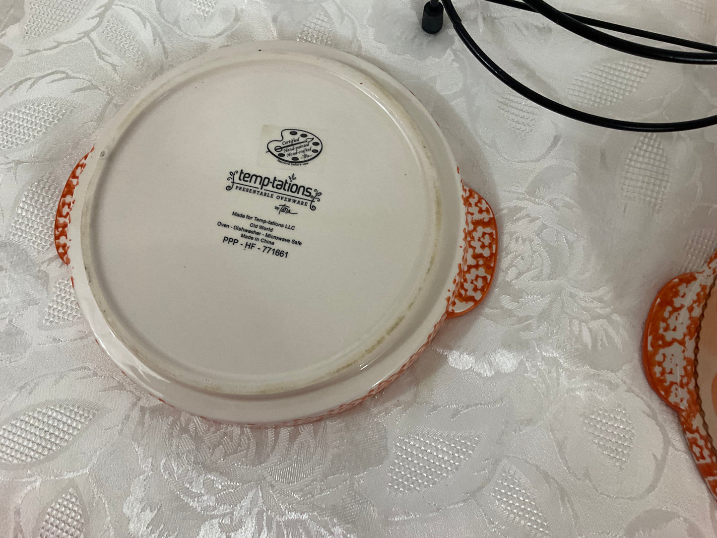 Temp-tations - Deep Dish Casserole Bowl/Lid