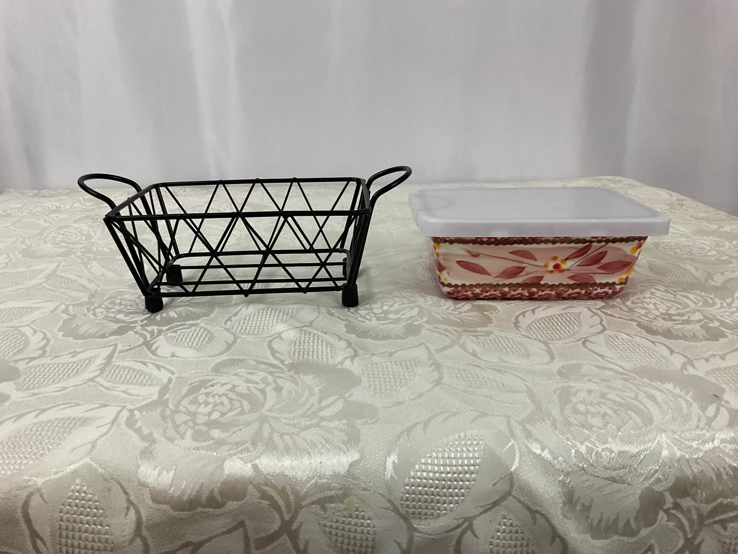 Temp-tations - Small Casserole Dish/Lid