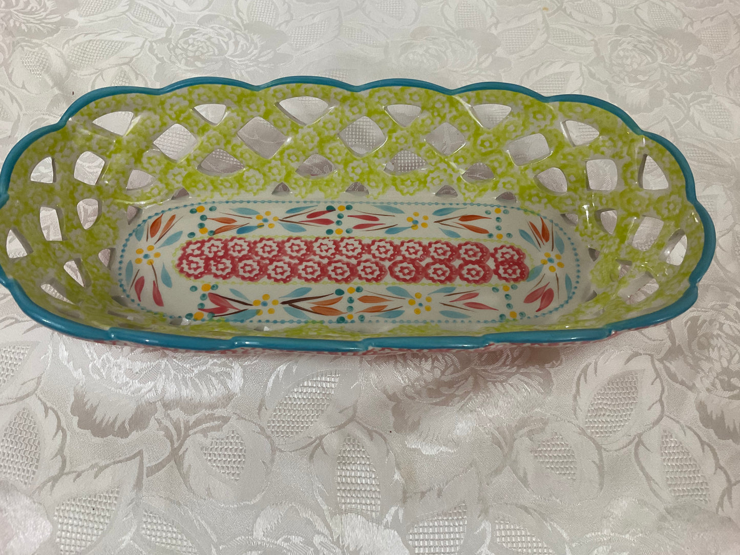 Temp-tations - Ceramic Bread Basket