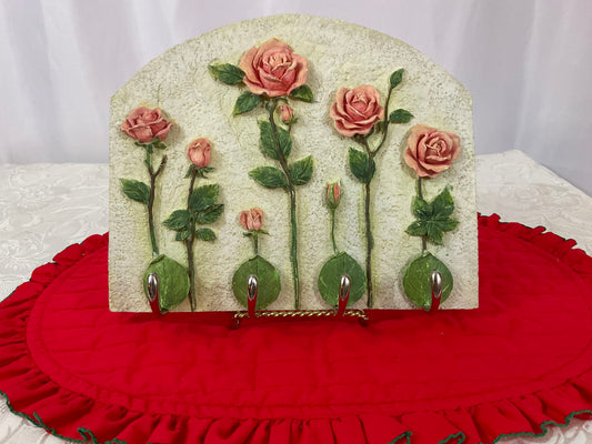 Wall Hanger With 3-Dimensional Roses