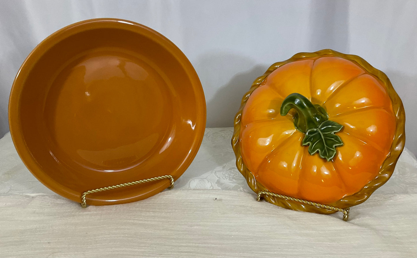 Pie Dish With Top