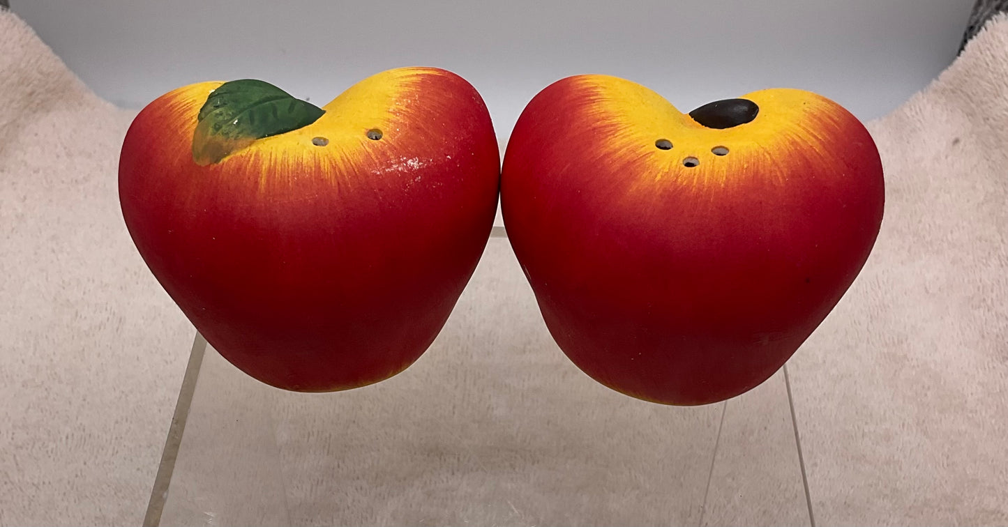 Salt and Pepper Set - Apple Design