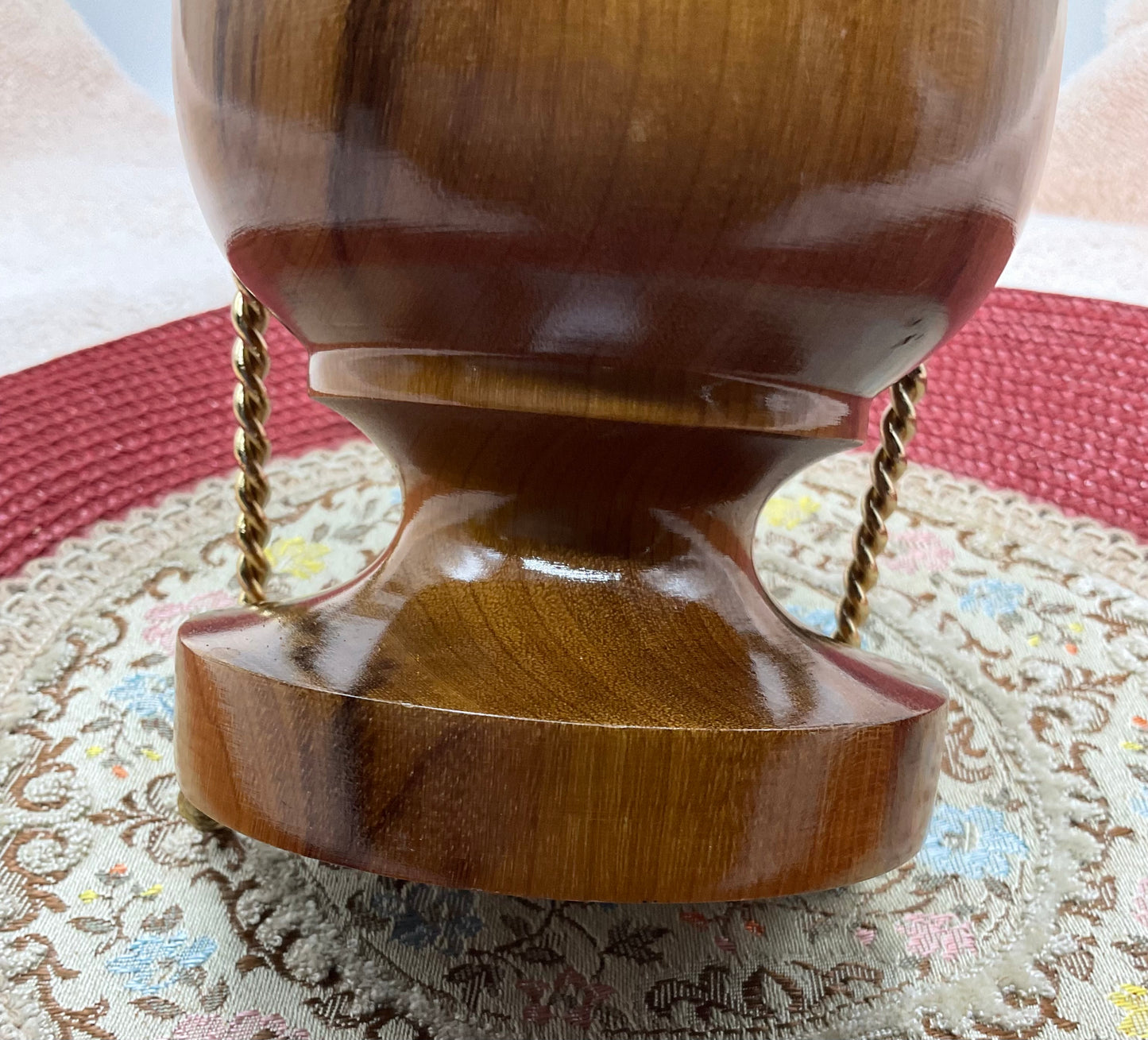 Vase - Woodgrain Design