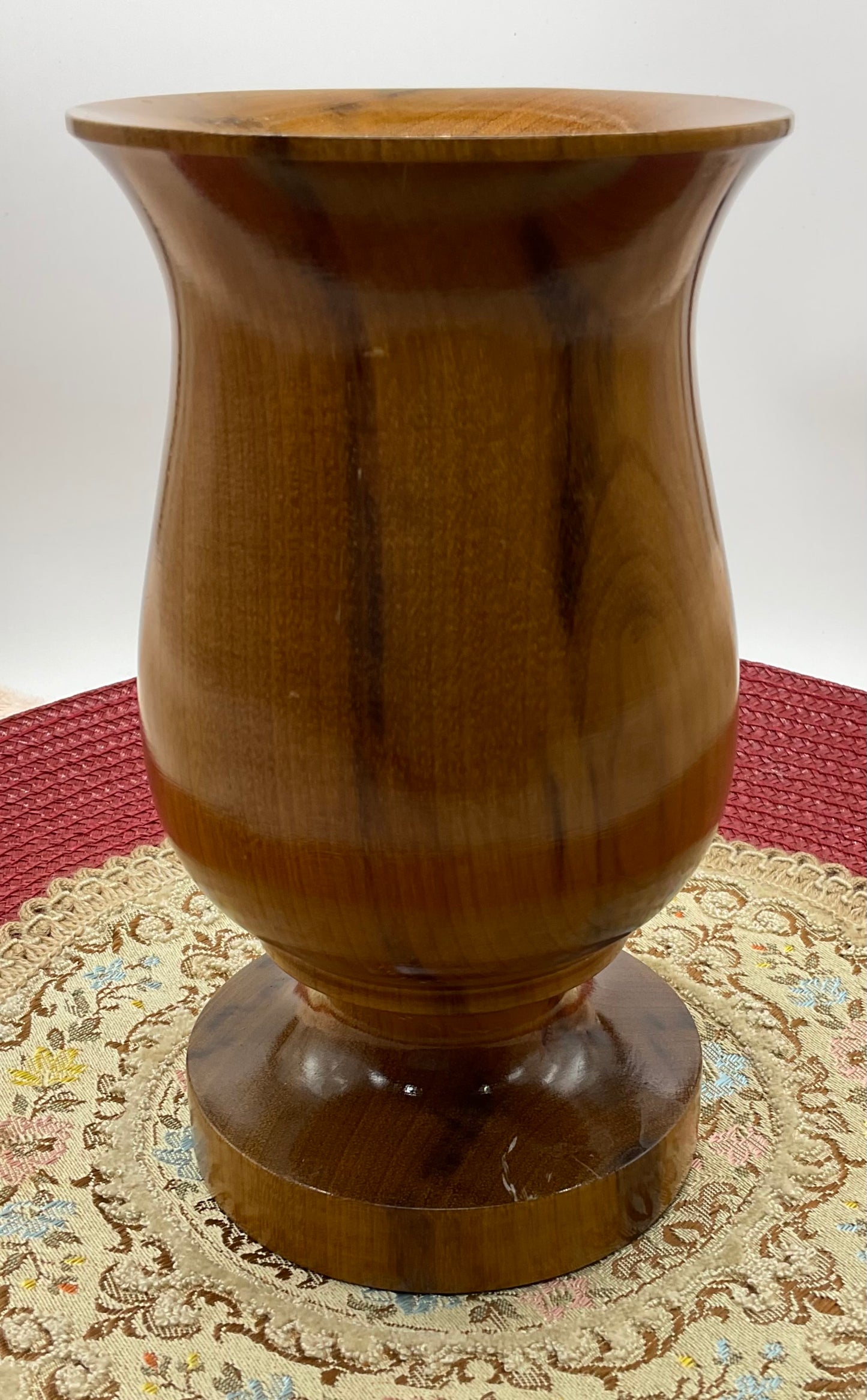 Vase - Woodgrain Design