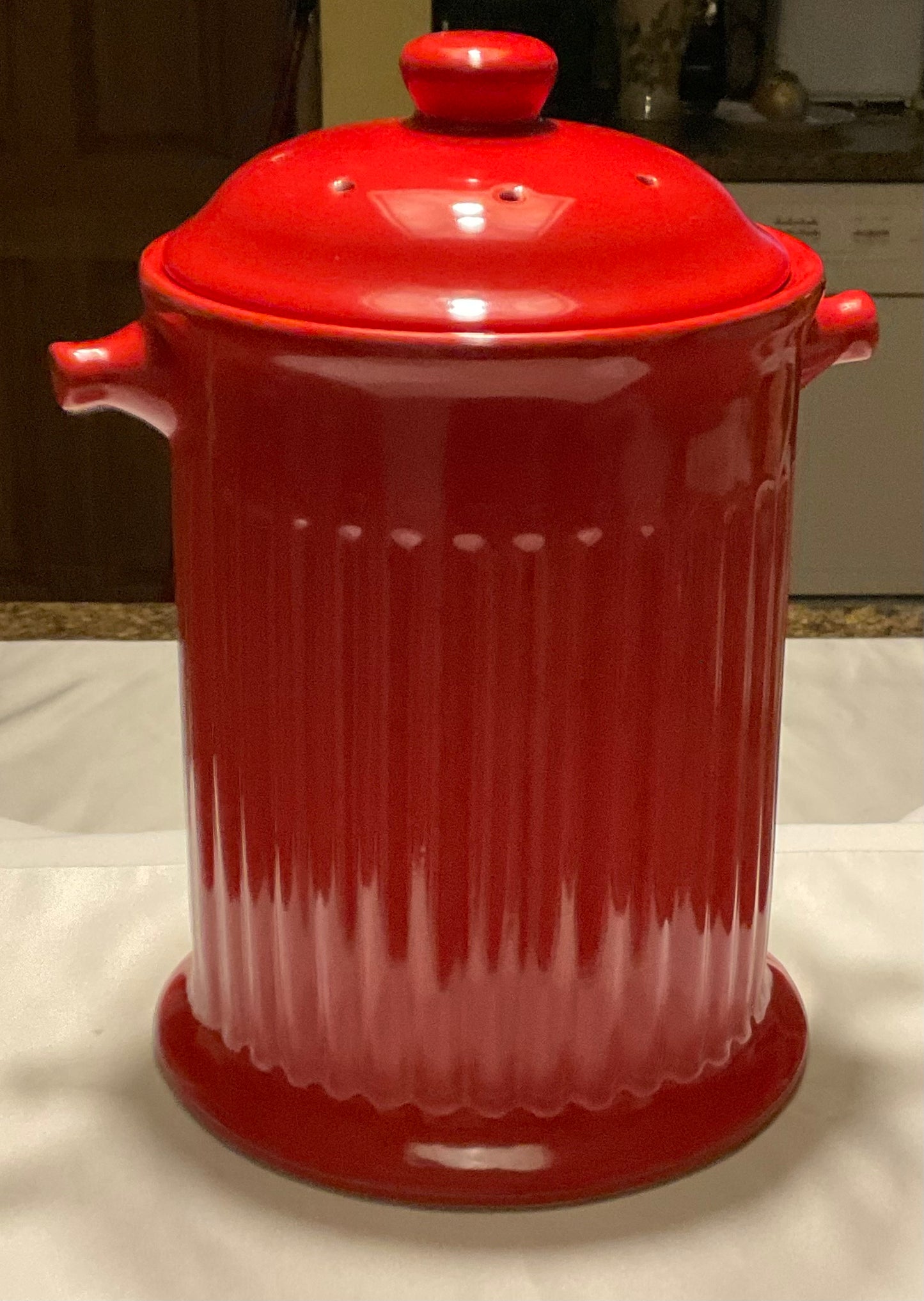 Cookie Jar - Red