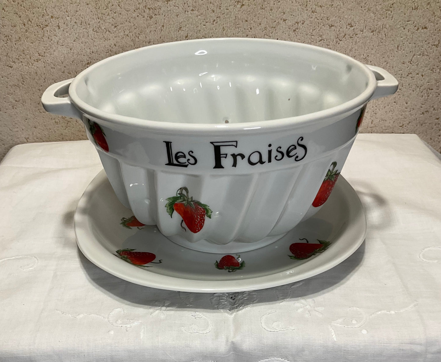 Colander and Underplate - Strawberry Design