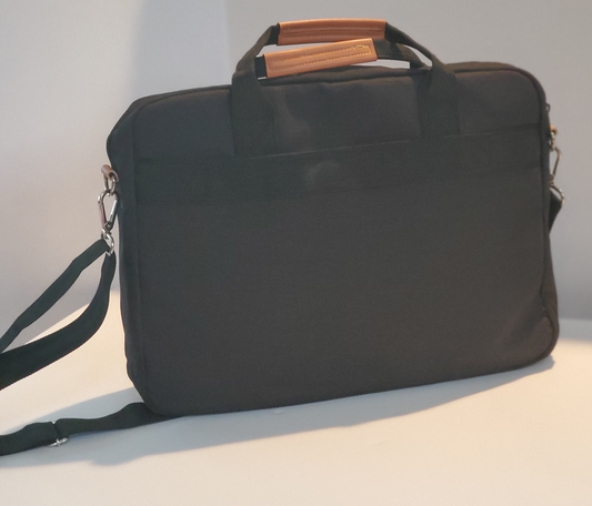 E-Tree Brand -Fits 15” Laptop  Padded Case  Shoulder Strap  Two (2) Handles on Top (Tan)  Top Zipper for Closure  Front Zipper Pocket  Front Slot Pocket  Approx:   16.5” W x 12” H x 2.5” D